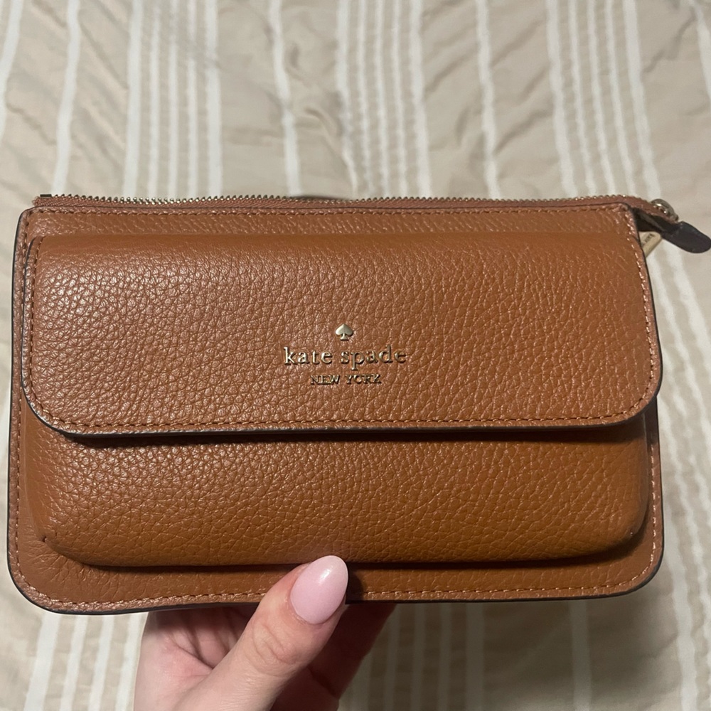 Kate Spade Small Crossbody Bag, Cognac brown. Barely used